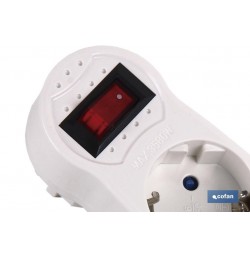 ADAPTADOR 3 VIAS FRONTAL SCHUKO CON INTERRUPTOR (3.500W)