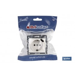 BASE ENCHUFE 2P+T CON OBTURADOR MODELO PACIFIC 16A 250V ENTRADA USB