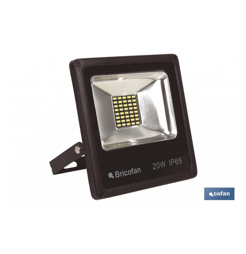PROYECTOR COMPACTO MULTI LED SMD 4000K 20W